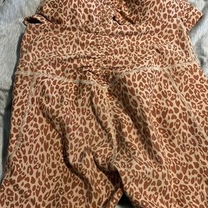 Lorna Jane Bottom Only. Like new. Leggings are is a M